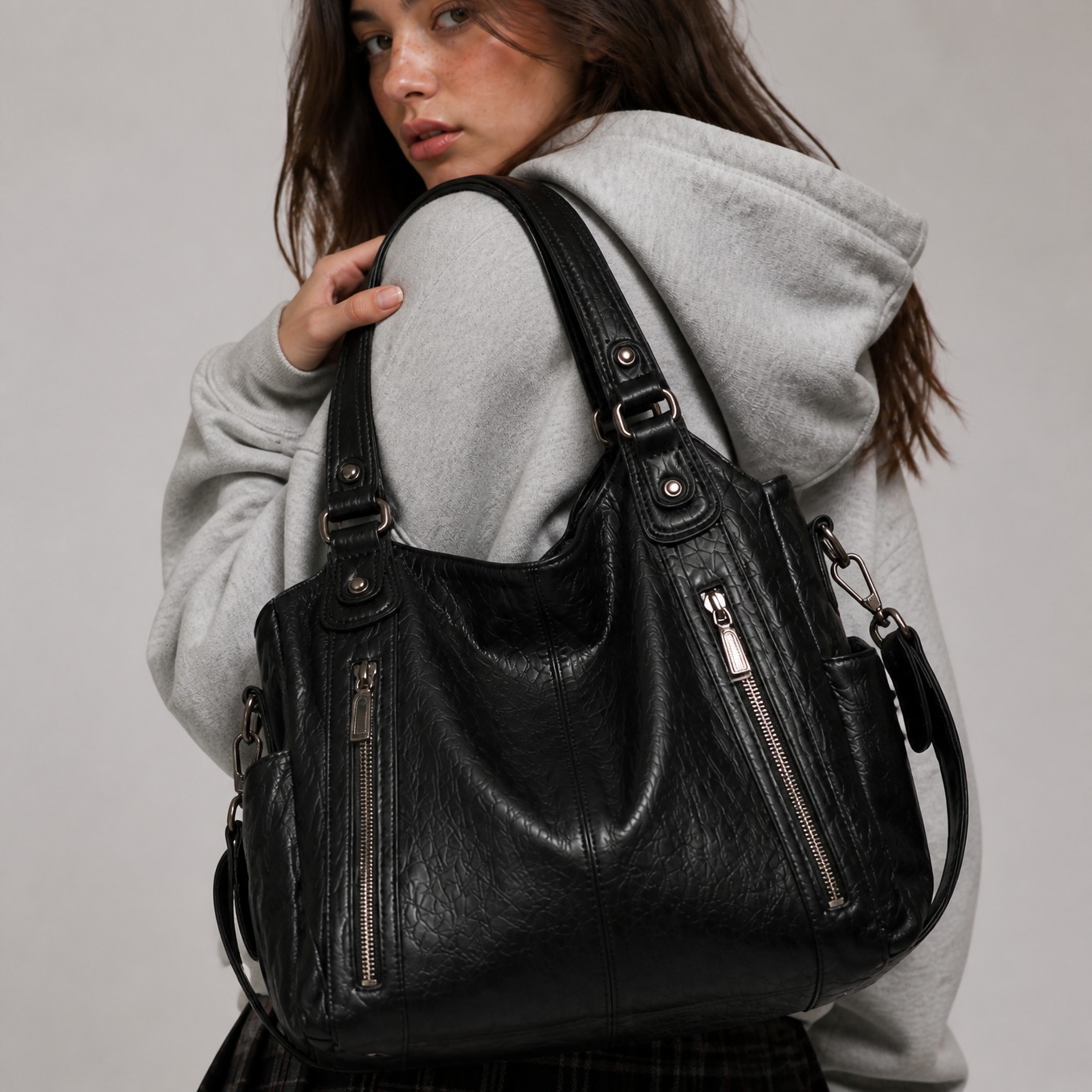 Sac à main souple pour les cours porté - vue 3