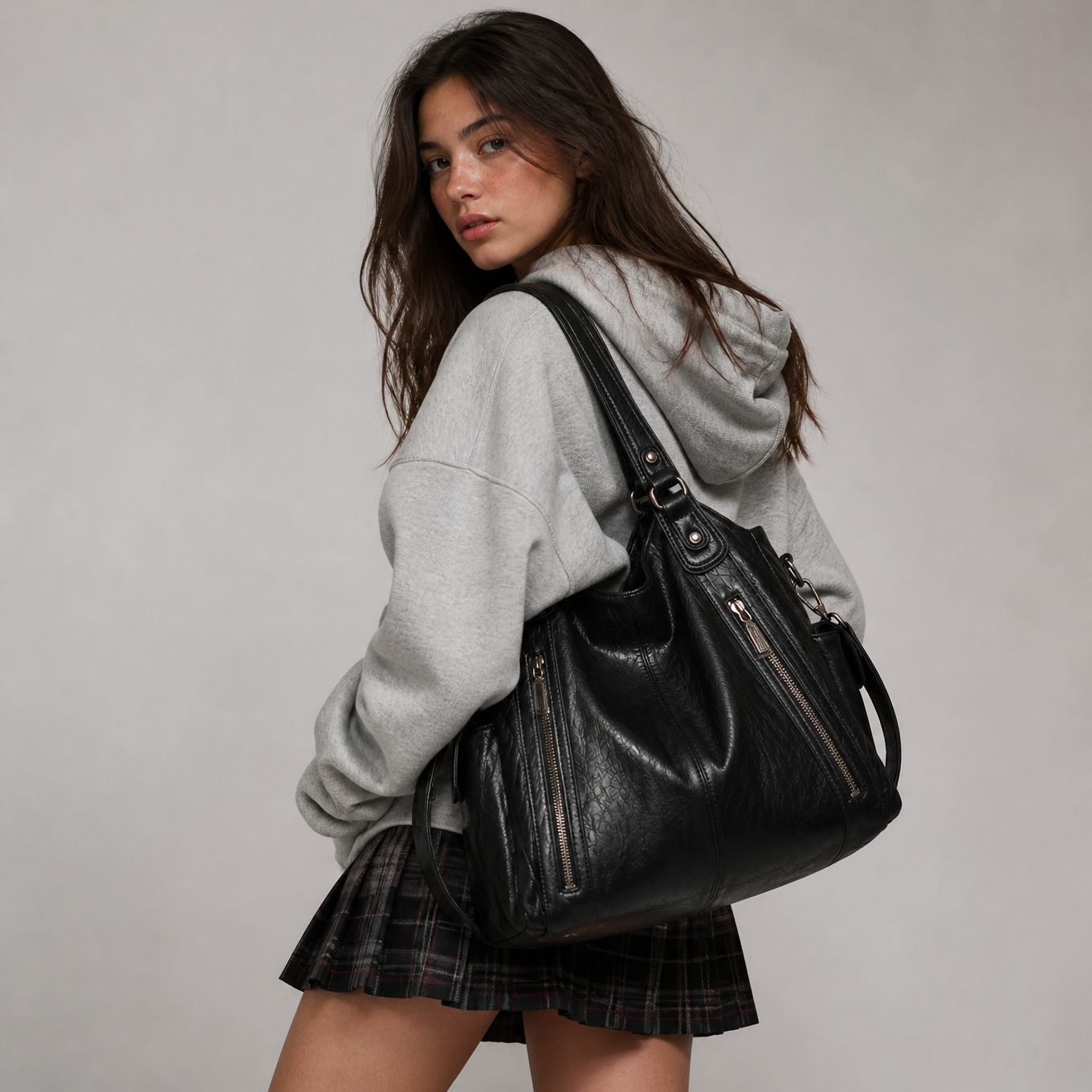 Sac à main souple pour les cours porté - vue 5